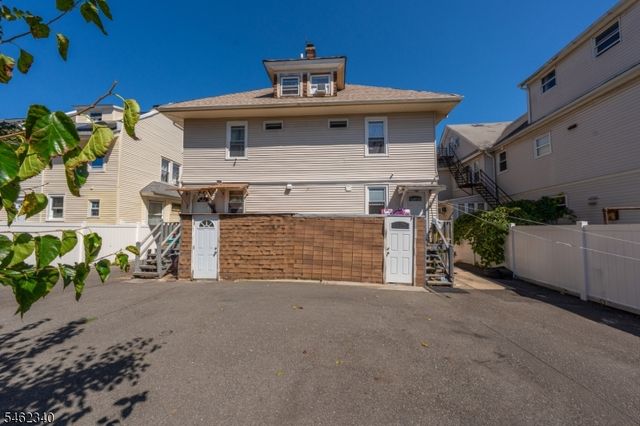 324 Chilton St, Elizabeth City, NJ 07208