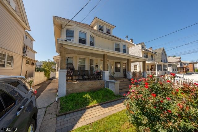 324 Chilton St, Elizabeth City, NJ 07208