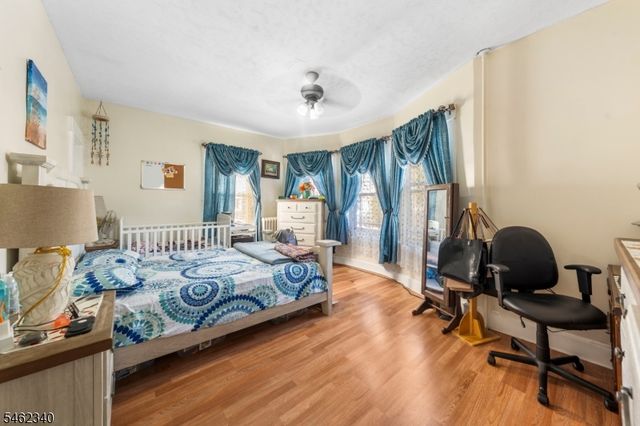 324 Chilton St, Elizabeth City, NJ 07208