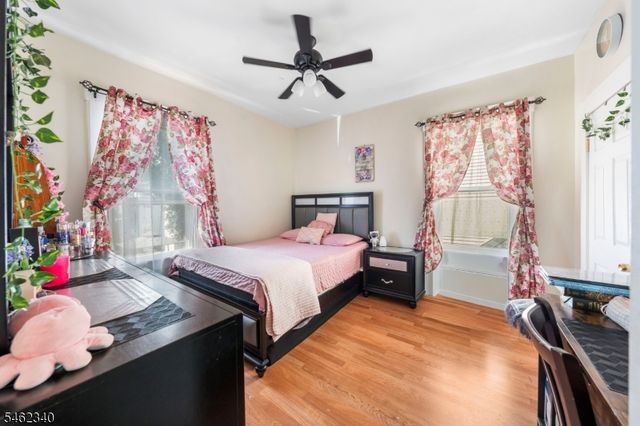 324 Chilton St, Elizabeth City, NJ 07208