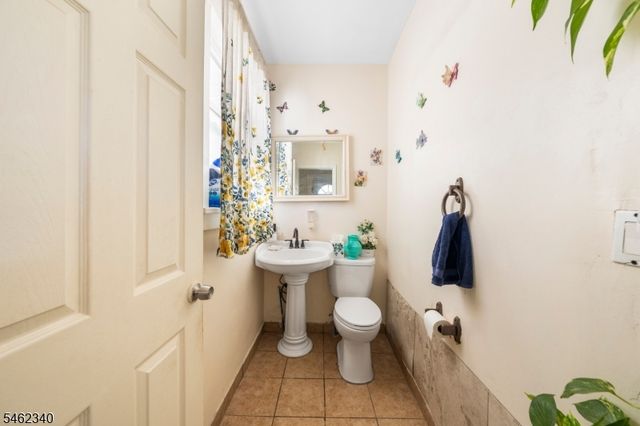 324 Chilton St, Elizabeth City, NJ 07208