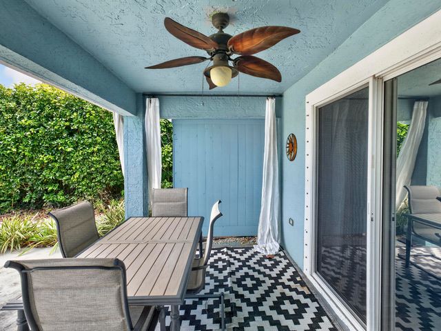 531 High Hawk Circle, Vero Beach, FL 32962