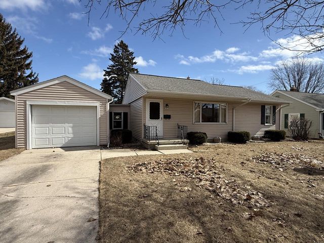 1337 N 9th STREET, Manitowoc, WI 54220