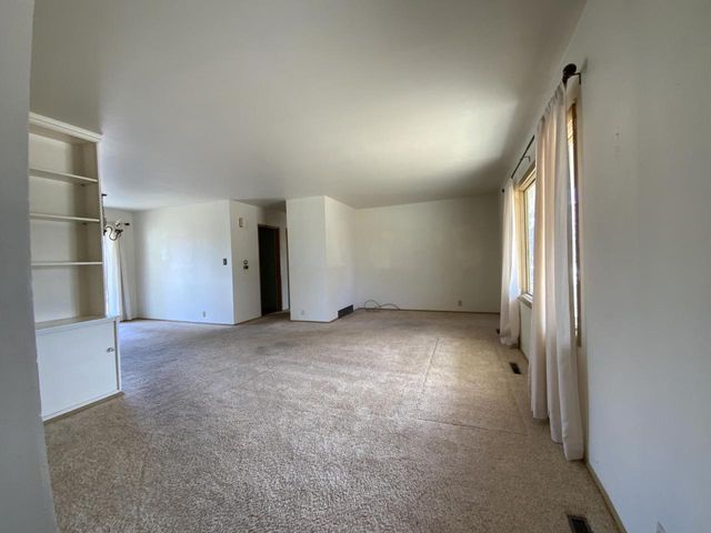 1337 N 9th STREET, Manitowoc, WI 54220