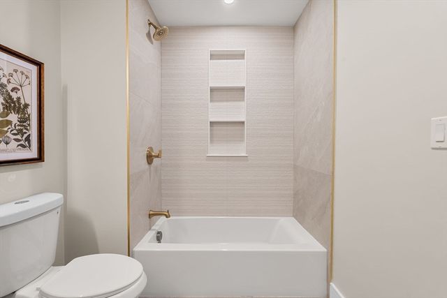 27 Guild Street 107, Boston, MA 02119