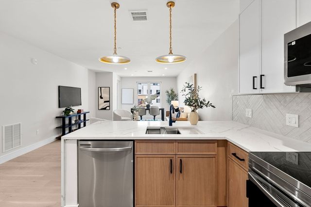 27 Guild Street 107, Boston, MA 02119