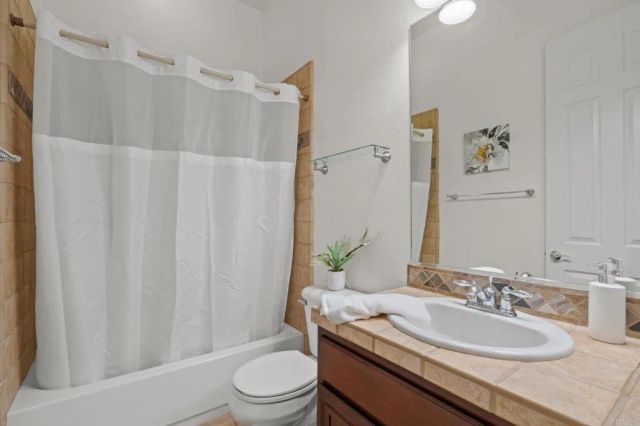 14776 Interlachen Terrace, Valley Center, CA 92082