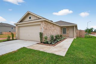 102 Cedar Elm Court, Magnolia, TX 77354