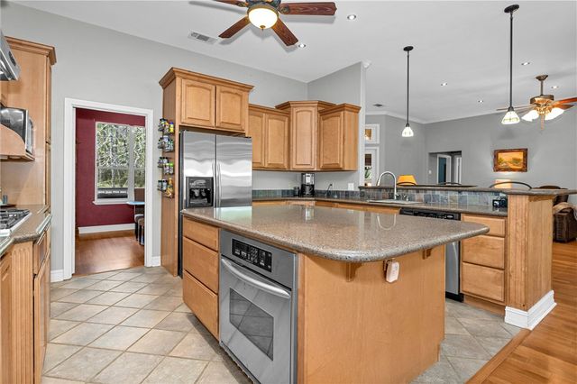 17174 Tierra Buena Drive, Plantersville, TX 77363