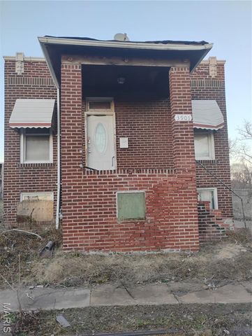 3901 Sherman Place, St Louis, MO 63107