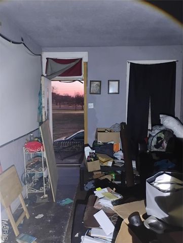 3901 Sherman Place, St Louis, MO 63107