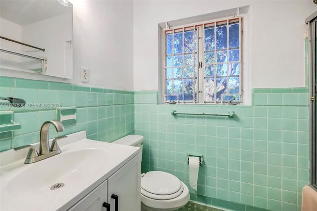 113 NW 107th St, Miami Shores, FL 33168