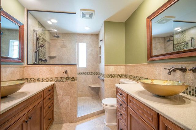 5307 Woodstone DRIVE, Slinger, WI 53086