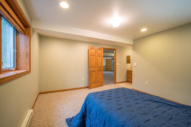 5307 Woodstone DRIVE, Slinger, WI 53086