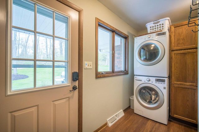 5307 Woodstone DRIVE, Slinger, WI 53086