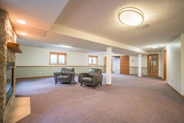 5307 Woodstone DRIVE, Slinger, WI 53086