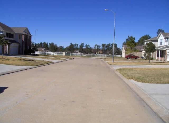 22018 Willow Shadows, Tomball, TX 77375