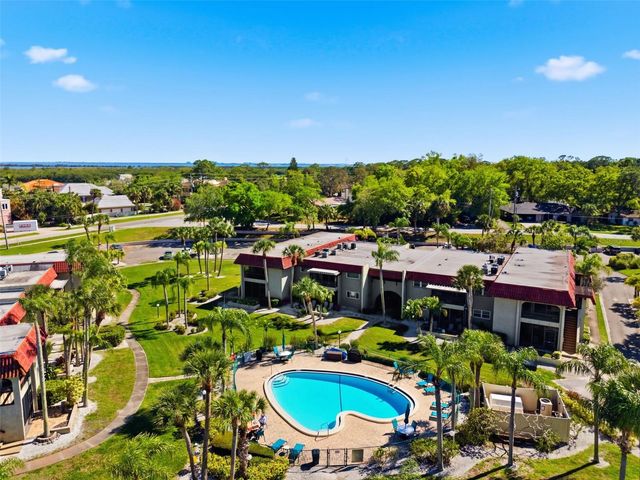 1009 S BAYSHORE BOULEVARD 204, Safety Harbor, FL 34695