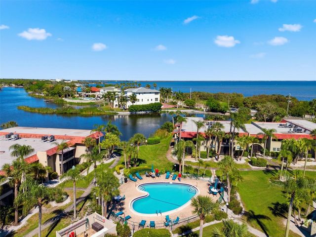 1009 S BAYSHORE BOULEVARD 204, Safety Harbor, FL 34695