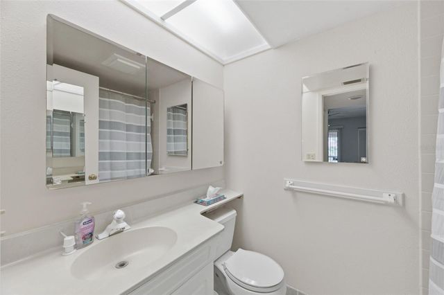 1009 S BAYSHORE BOULEVARD 204, Safety Harbor, FL 34695