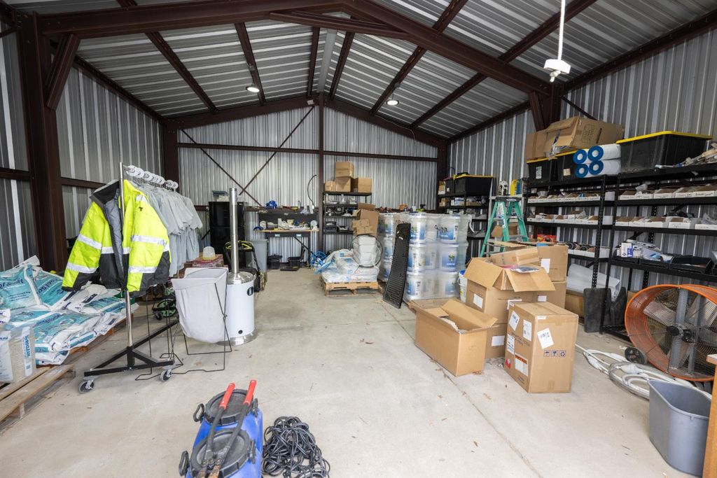 Image 27 of property listing at 2064 Ashlan Avenue, Clovis, CA 93611