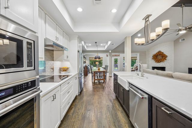 925 Meadow Drive, Copper Canyon, TX 75077