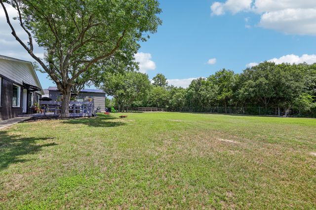 925 Meadow Drive, Copper Canyon, TX 75077