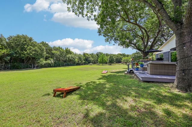 925 Meadow Drive, Copper Canyon, TX 75077