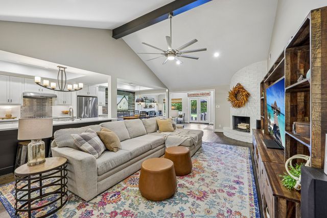 925 Meadow Drive, Copper Canyon, TX 75077