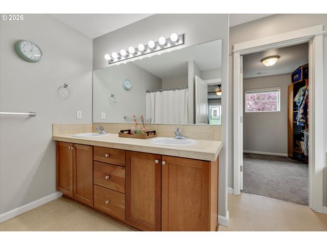 12720 Se DREAM WEAVER Ct, Happy Valley, OR 97086