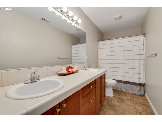 12720 Se DREAM WEAVER Ct, Happy Valley, OR 97086