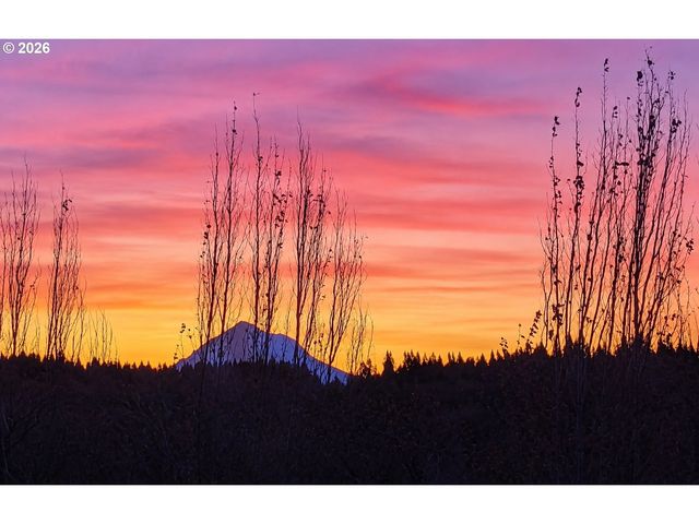 12720 Se DREAM WEAVER Ct, Happy Valley, OR 97086
