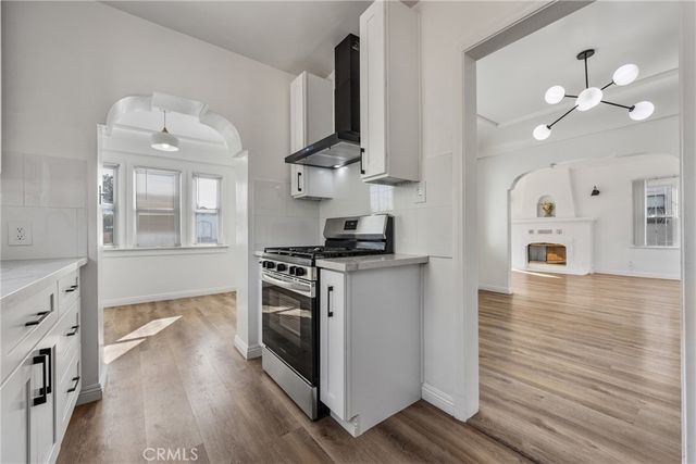 1937 W 80th Street, Los Angeles, CA 90047