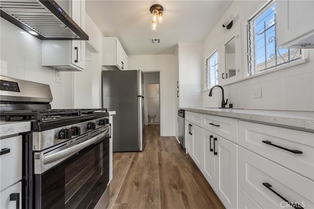 1937 W 80th Street, Los Angeles, CA 90047