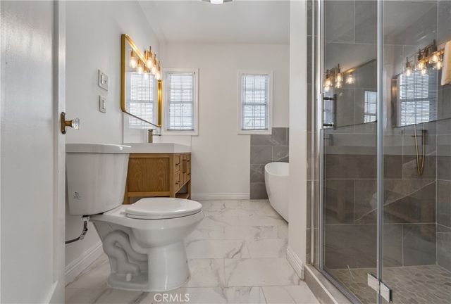 1937 W 80th Street, Los Angeles, CA 90047