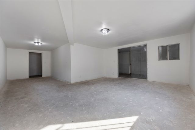 1937 W 80th Street, Los Angeles, CA 90047