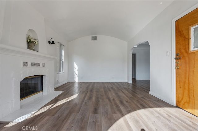 1937 W 80th Street, Los Angeles, CA 90047