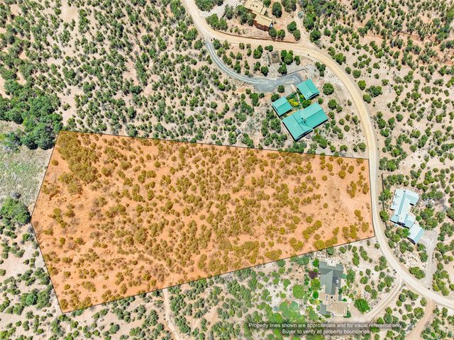 18 Tanoito, Santa Fe, NM 87506
