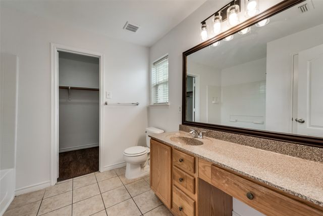 2133 Lone Pecan Drive, Mesquite, TX 75181