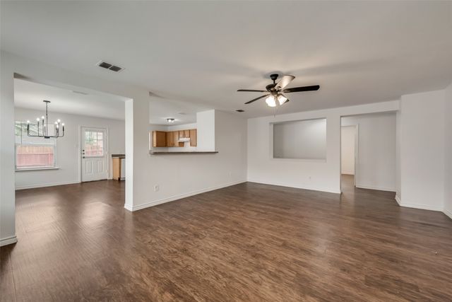 2133 Lone Pecan Drive, Mesquite, TX 75181