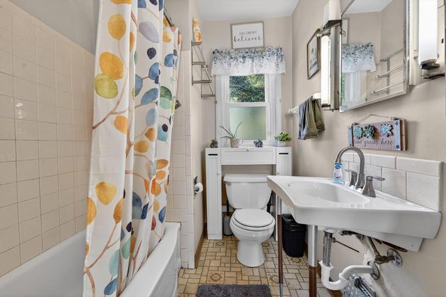 3204 Lasalle STREET, Racine, WI 53402