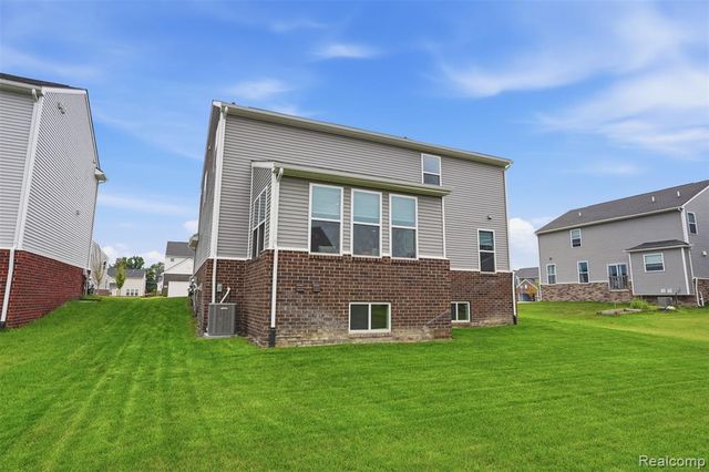 58814 Falabella Drive, South Lyon, MI 48178