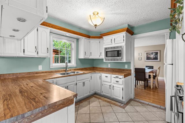 20 Patton Woods Road, Charlotte, VT 05445