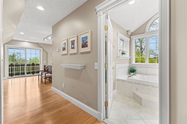 20 Patton Woods Road, Charlotte, VT 05445