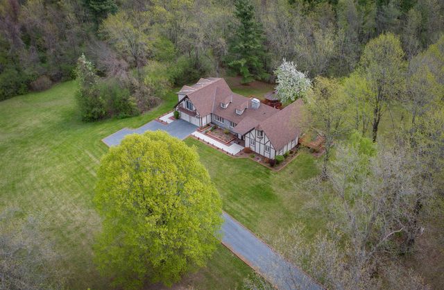 20 Patton Woods Road, Charlotte, VT 05445