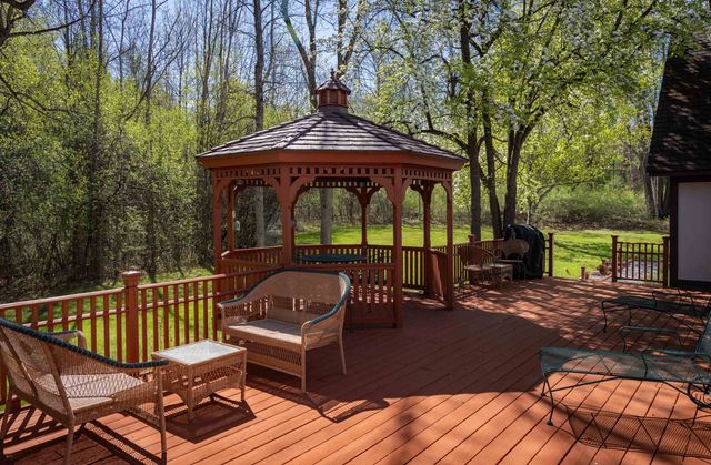 20 Patton Woods Road, Charlotte, VT 05445
