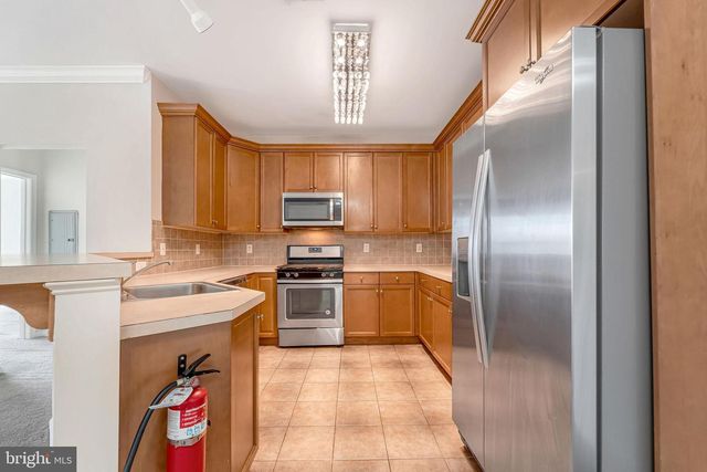 235 MASTERSON CT, Ewing, NJ 08618