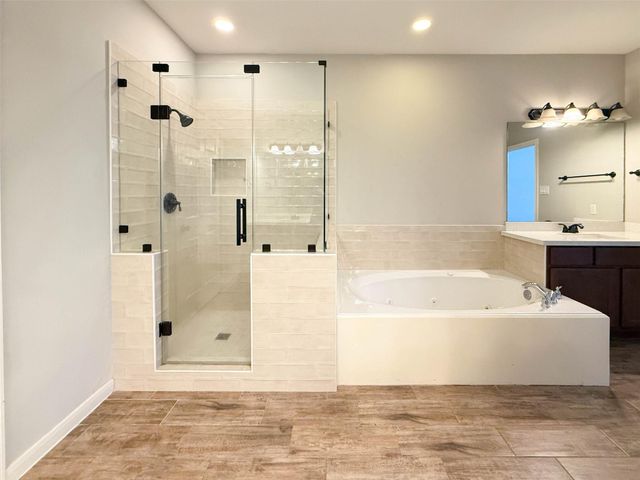 521 Ironwood Forest Drive, Richmond, TX 77469