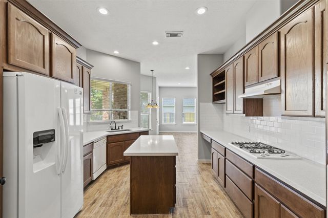 521 Ironwood Forest Drive, Richmond, TX 77469