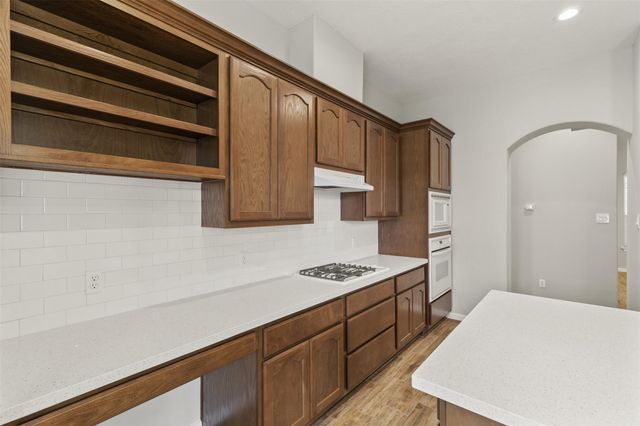 521 Ironwood Forest Drive, Richmond, TX 77469